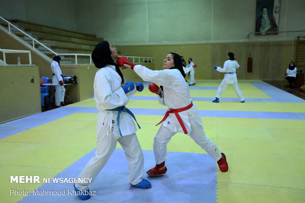 درخشش ورزشکاران چهارمحالی در رقابت های کاراته کشور