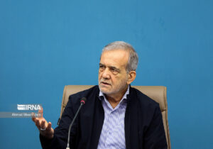 رئیس جمهور واحد گازی ۱۸۳ مگاواتی جدید نیروگاه نکا را افتتاح کرد