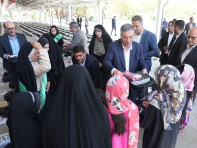 اهدای یکهزار پک تحصیل به کودکان نیازمند آذربایجانغربی