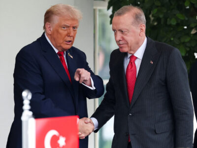 رویترز: آمریکا متحدان خود را برای قطع روابط انرژی با مسکو و تهران تحت فشار قرار داده است