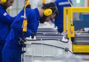 اجرای ۳ طرح وزارت کار در ۹۰ شهرستان برای جلوگیری از خروج نیروی فعال