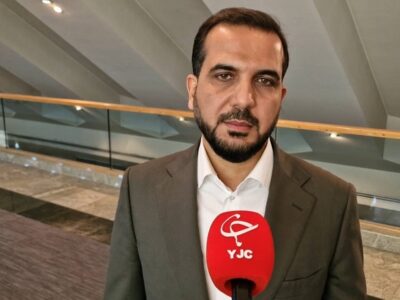 مگر حقوق مردم به دلار است که قیمت بنزین، گوشت و مرغ را به دلار حساب میکنند؟