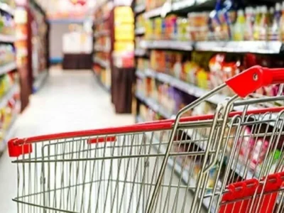 برخی فروشگاه‌ها به دلیل بدهی دولت از ارائه کالابرگ خودداری می‌کنند