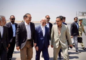 عاصم منیر وارد تهران شد